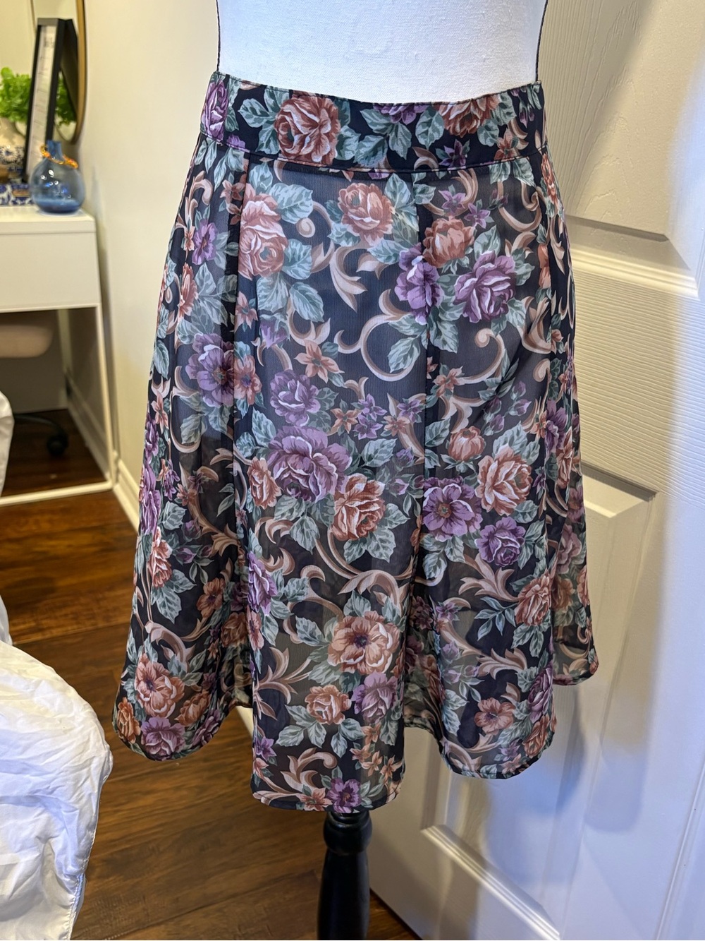 Vintage Le Château Sheer Floral Midi Skirt Made in Canada M